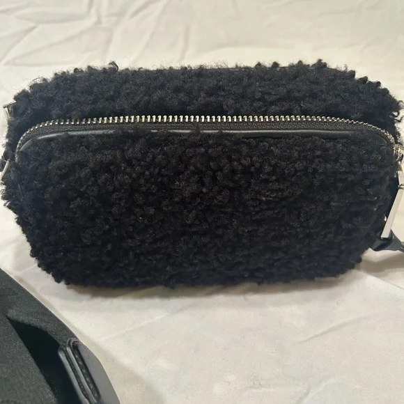 Marc Jacobs Teddy Camera Bag – Black Sherpa & Leather,  NWOT- Brand New - Picture 8 of 10